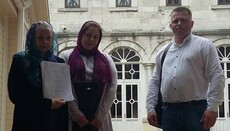 First 10,000 signatures in defense of UOC handed over to Pat. Bartholomew