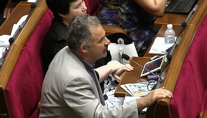 Deputy of the Verkhovna Rada of Ukraine from People’s Front faction Viktor Yelensky. Photo: Politeka. net