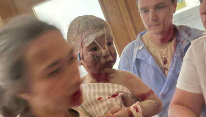 Victims in Okhmatdyt. Photo: AUCCRO