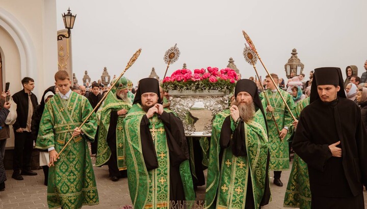 Religious procession with the relics of St. Job in the Pochaiv Lavra on October 10, 2024. Photo: Khmelnytskyi Eparchy