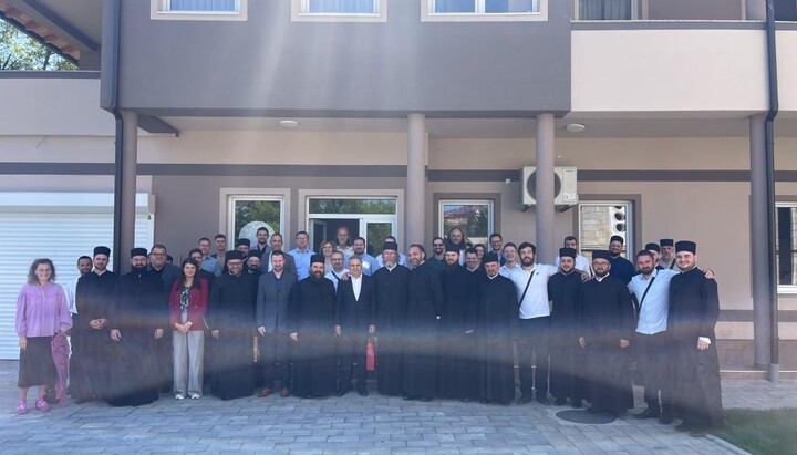 У Александровцу прослављена слава вероучитеља