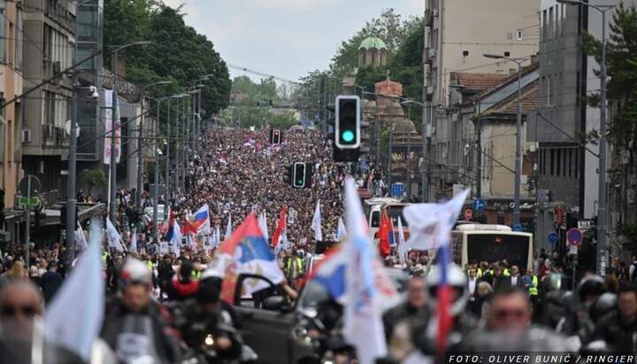 Дан победе 2025 - Бесмртни пук на улицама Београда. Фото: Оливер Бунић, Рингиер