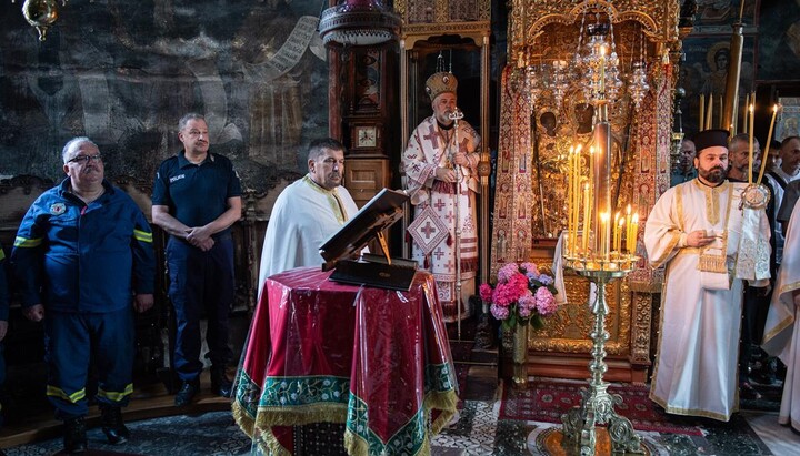 Ходочасници из Немачке су се помолили у Хиландару 