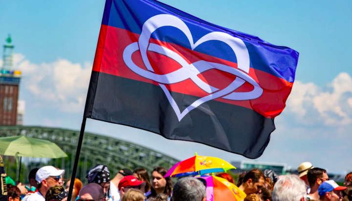 Застава полиаморије - символ 