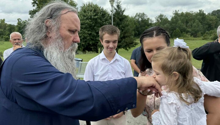 Митрополит Фотије је говорио о светој мисији Кола српских сестара 