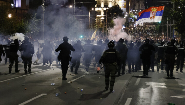 Протести у Србији са украјинске тачке гледишта. 
