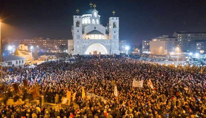 Саборни храм Васкрсења Христовог у Подгорици током акције 