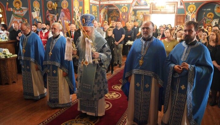 Митрополит Фотије: Царство небеско је за оне који живе као синови и кћери Божији