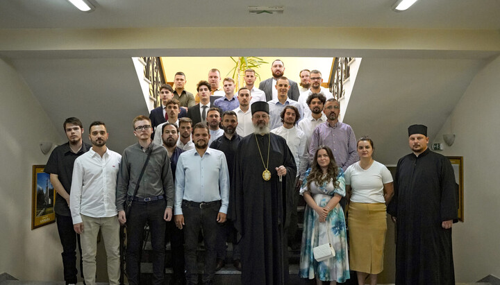 Епископ Исихије примио ученике и студенте богословије