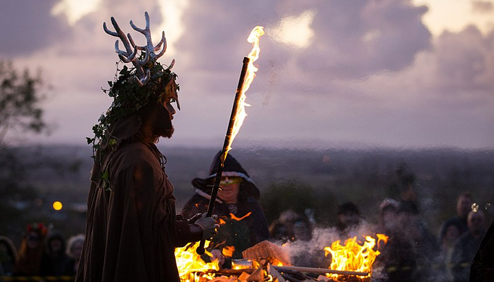 У центру Београда се организује паганска журка