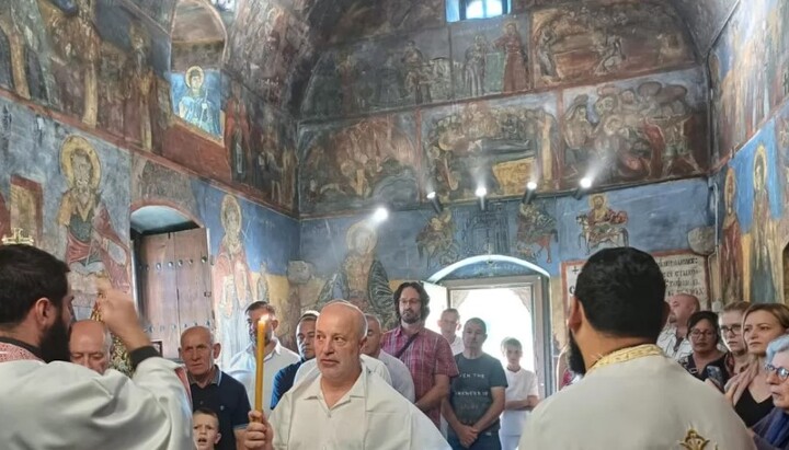 Франсоа се крсти у Немању. Фото: Радио Гораждевац