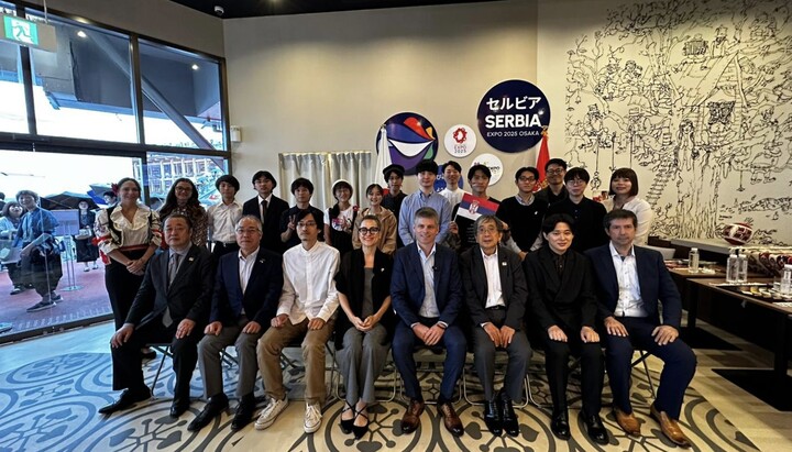 Гости и домаћини. Фото: КЈКД