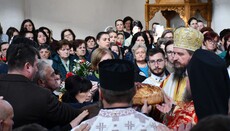 Освештани крстови и поменути пали борци у Подрашници