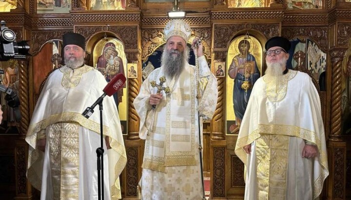 Патријарх порфирије на Литургији у раковичкој цркви. Фото: СПЦ