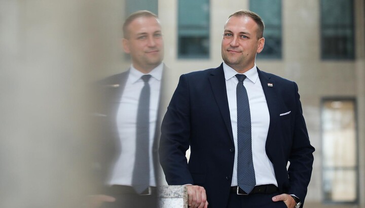 Давид Влајчић из Домовинског покрета. Фото: Емица Елвеђи/PIXSELL