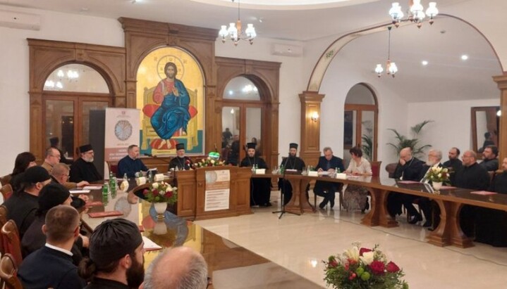 Научни скуп у манастиру Тумане. Фото: ТВ Храм.