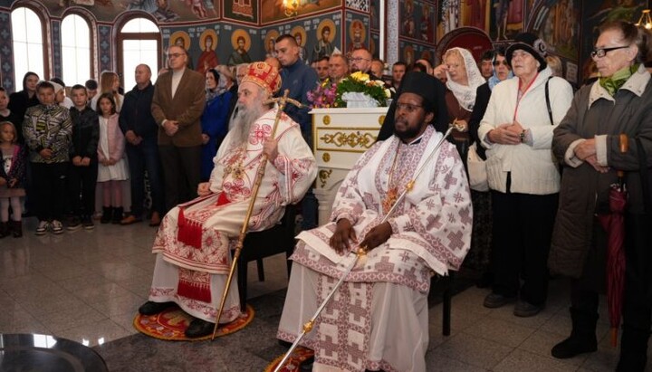 Митрополит Фотије са гостом. Фото: Епархија зворничко-тузланска. 