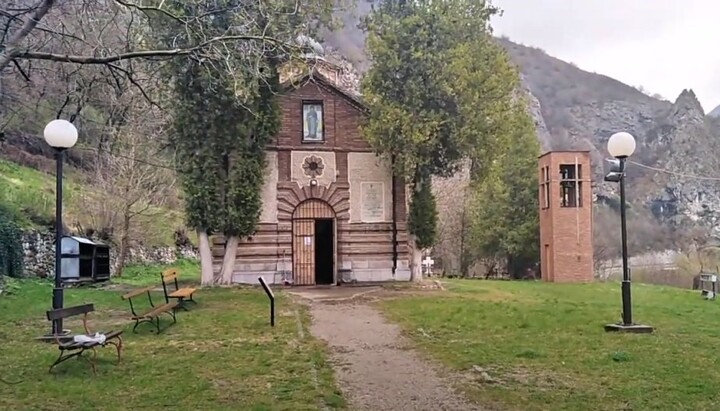 Војни манастир: светиња између легенде и историје с тајном 12 невеста