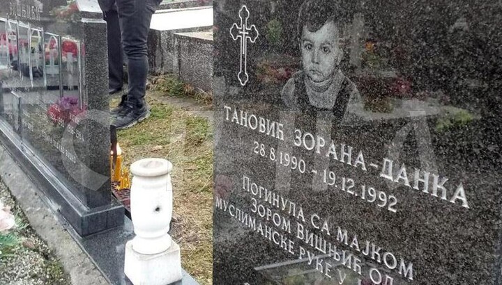 Споменик двогодишњој Данки из Јошанице. Фото: Срна