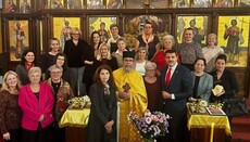 Српска деца у Филаделфији добила библиотеку за учење језика и веронауке