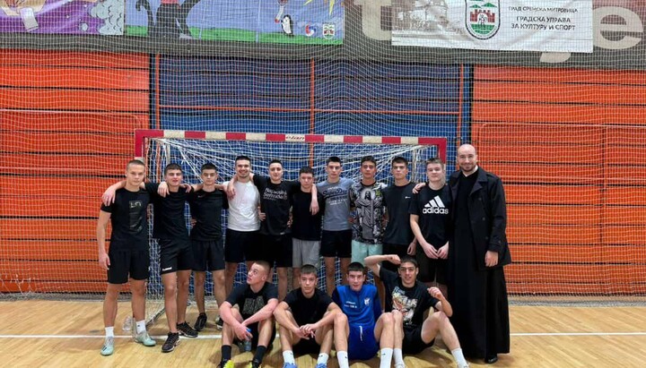 Турнир у малом фудбалу. Фото: Епархија сремска. 