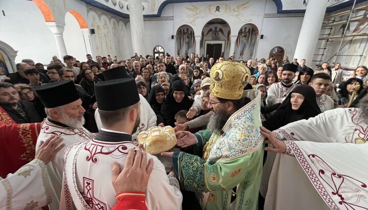 Митрополит Јустин прославио своју славу 