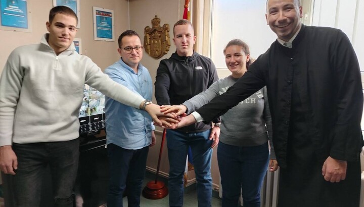 Ученици веронауке из Сремске Митровице се баве хуманитарним радом