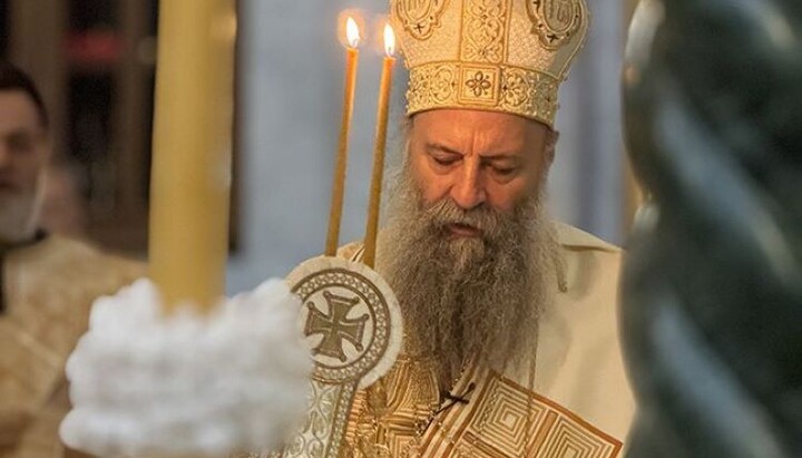 Патријарх Порфирије служи свету Литургију. Фото: СПЦ
