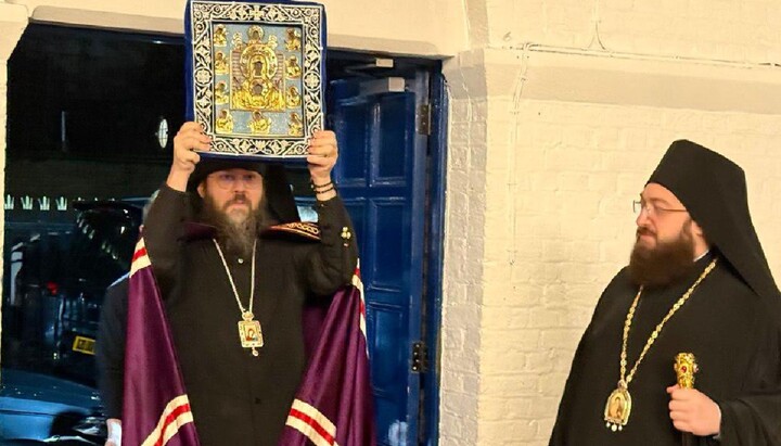 У Саборној цркви Светог Саве у Лондону дочекана икона Курско-Корене