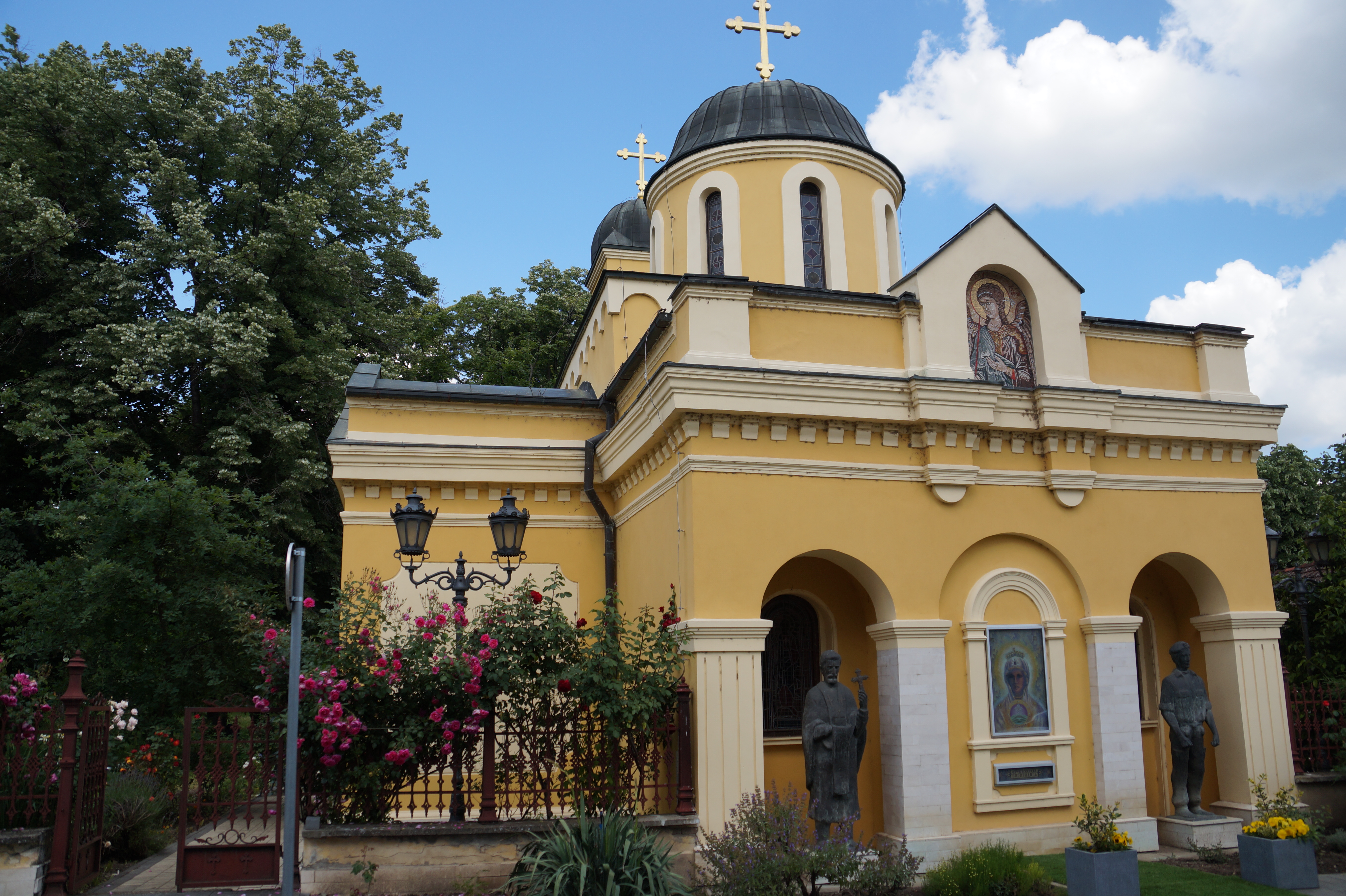 Црква Светог апостола Павла у Петроварадину