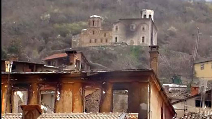 Патријарх ће служити помен пострадалима у Мартовском погрому на КиМ фото 11