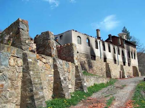 Патријарх ће служити помен пострадалима у Мартовском погрому на КиМ фото 4